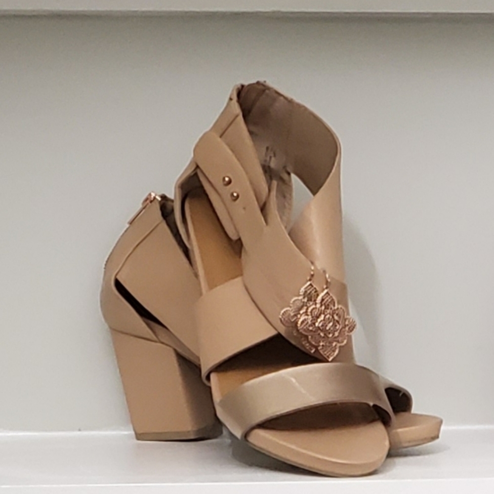 Block Heel Sandle